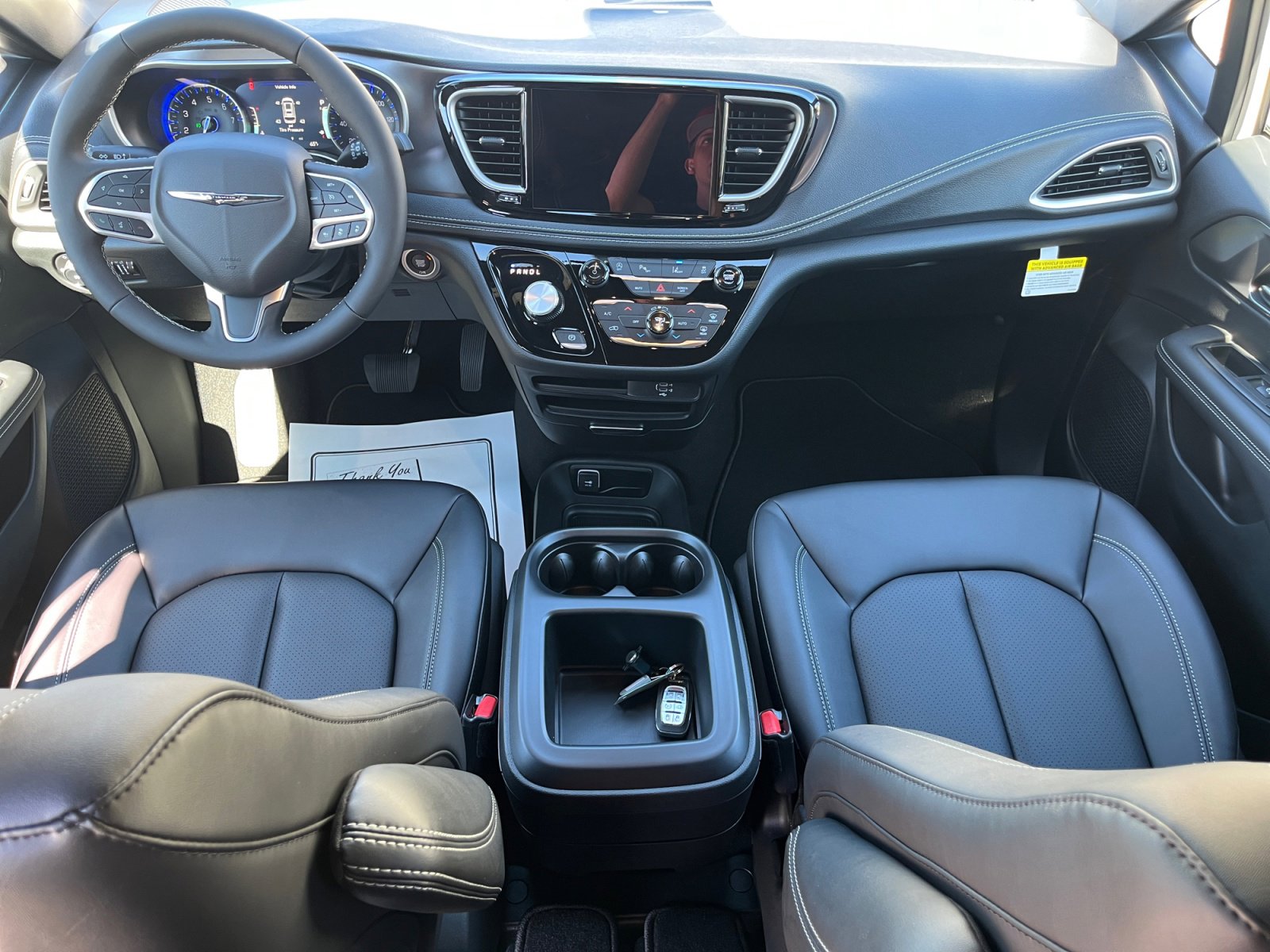 New 2026 Chrysler Pacifica Select image 16