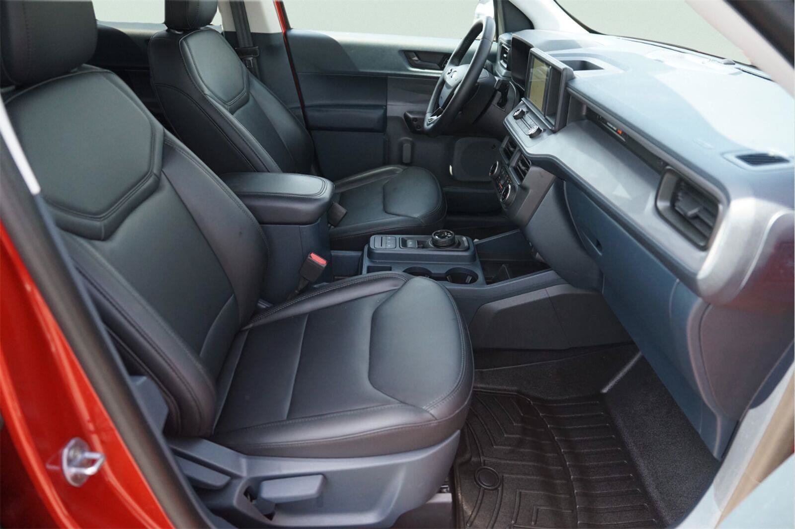 Used 2024 Ford Maverick Lariat w/ Black Appearance Package FWD image 19