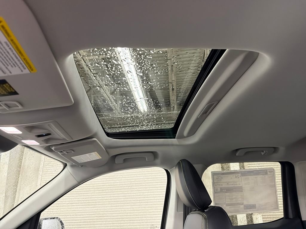 New 2026 Ford Maverick Lobo image 9