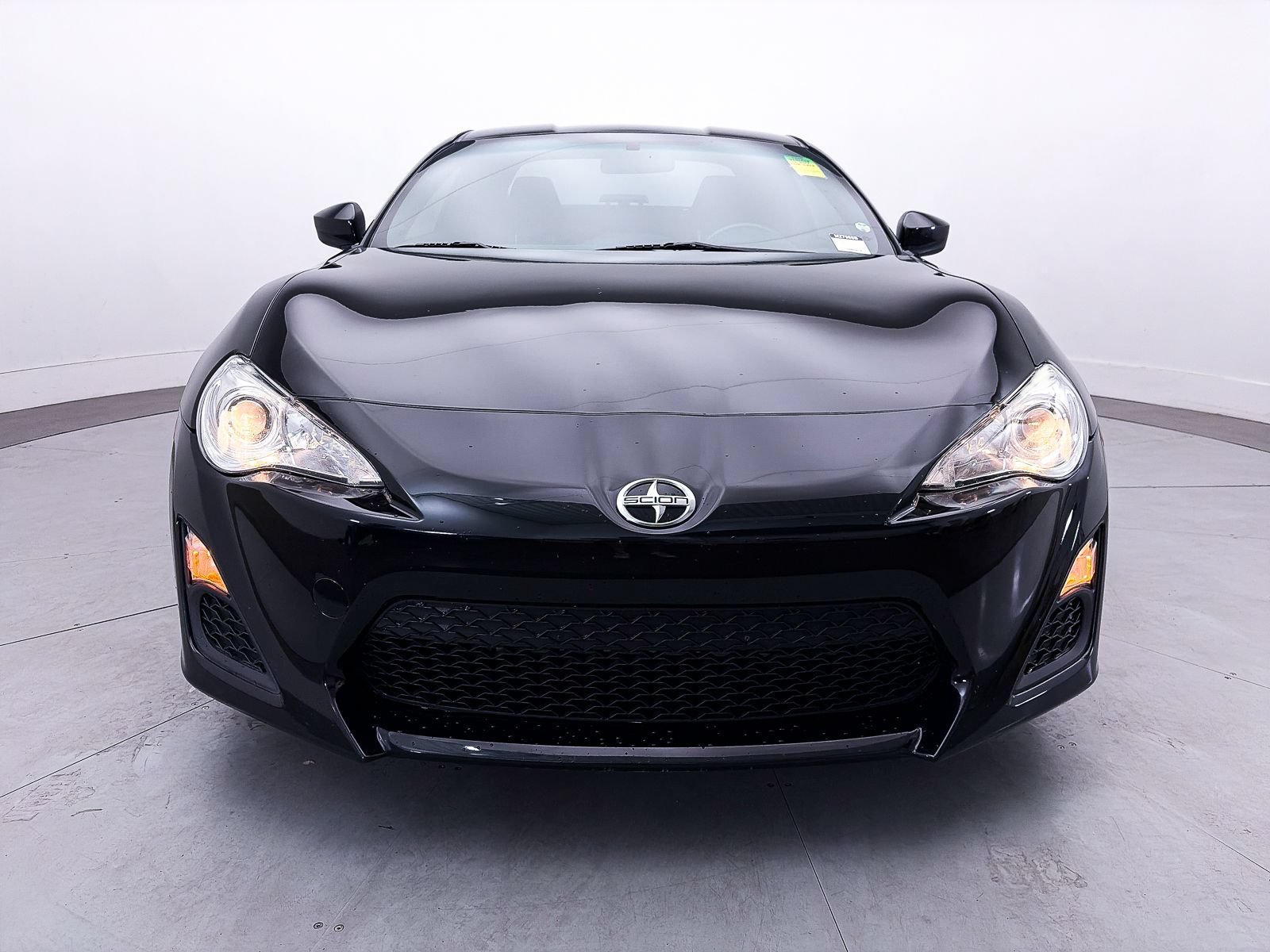 Used 2016 Scion FR-S RWD image 2