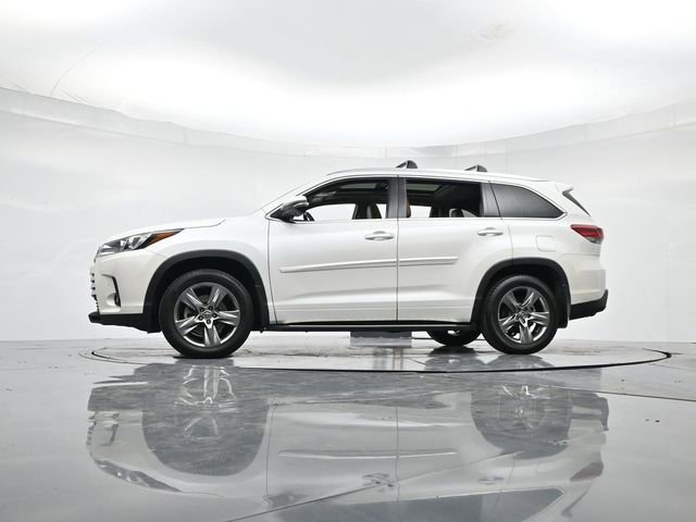 Used 2017 Toyota Highlander Limited Platinum image 40
