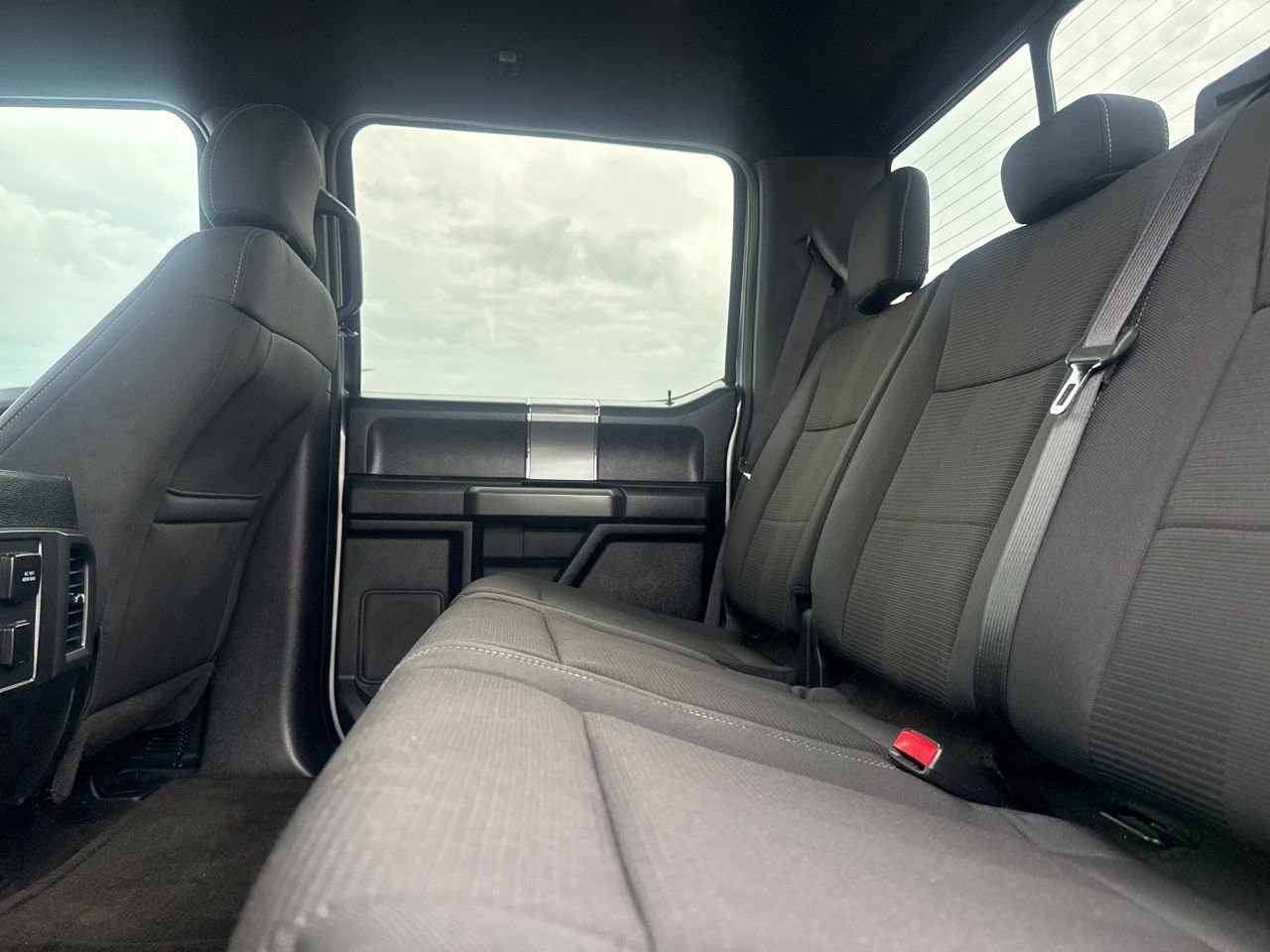 Used 2016 Ford F150 XLT w/ Equipment Group 302A Luxury AWD/4WD image 36