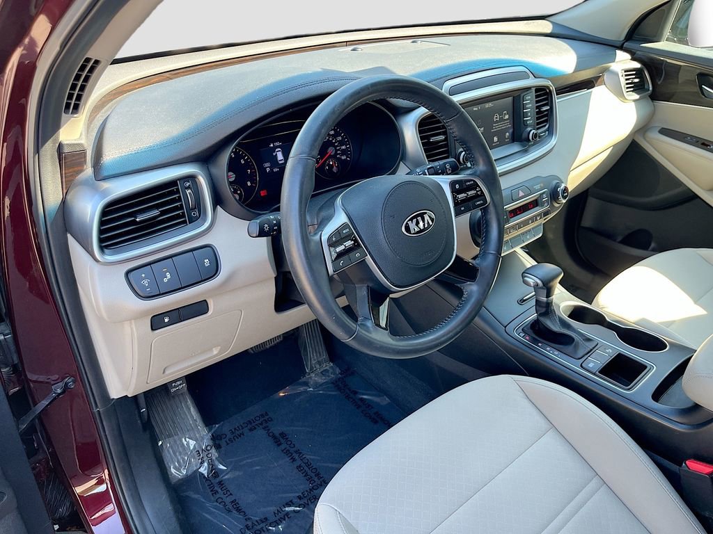 Used 2020 Kia Sorento S FWD image 16