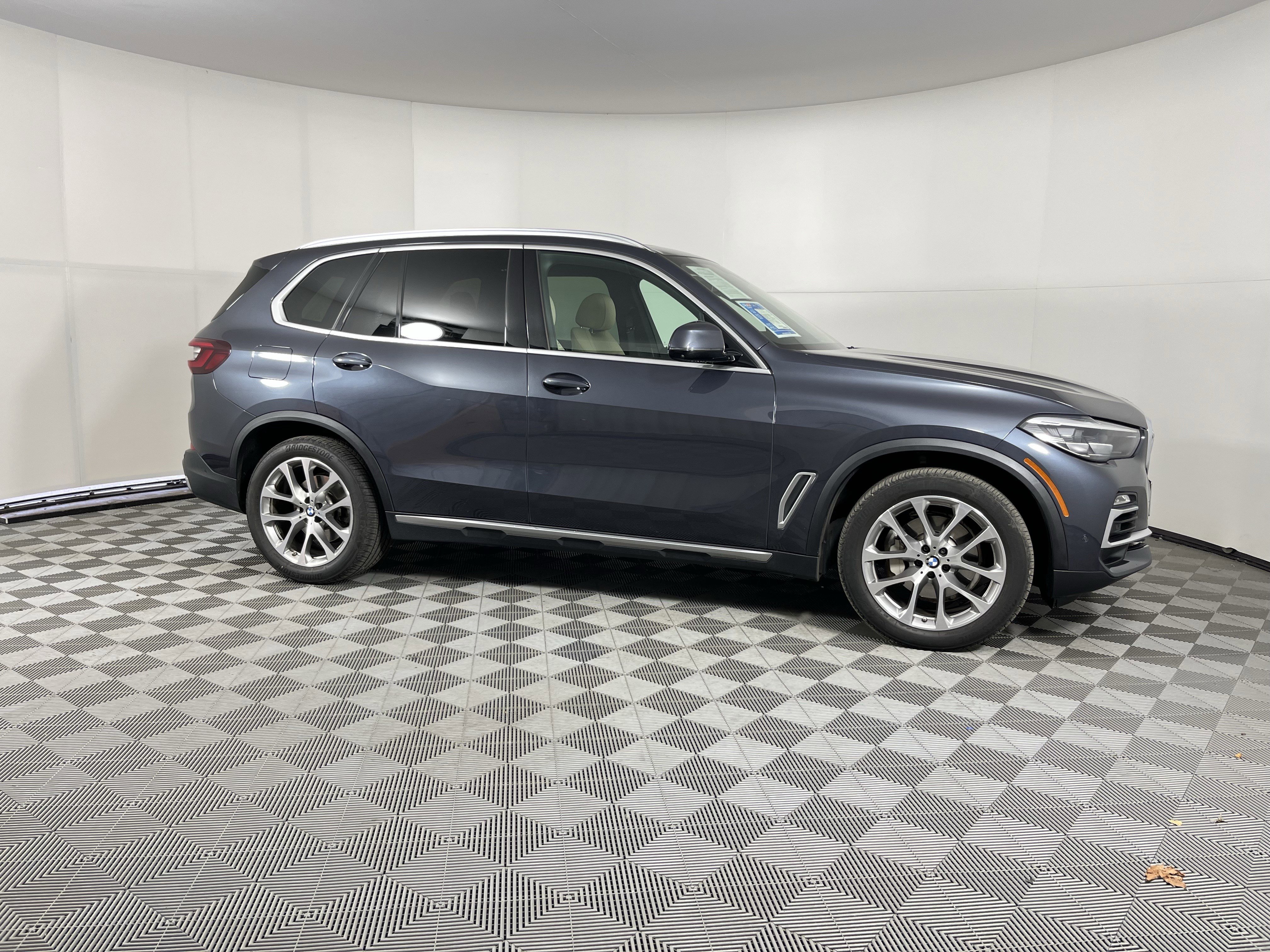 Used 2021 BMW X5 xDrive40i w/ Premium Package 2 image 7