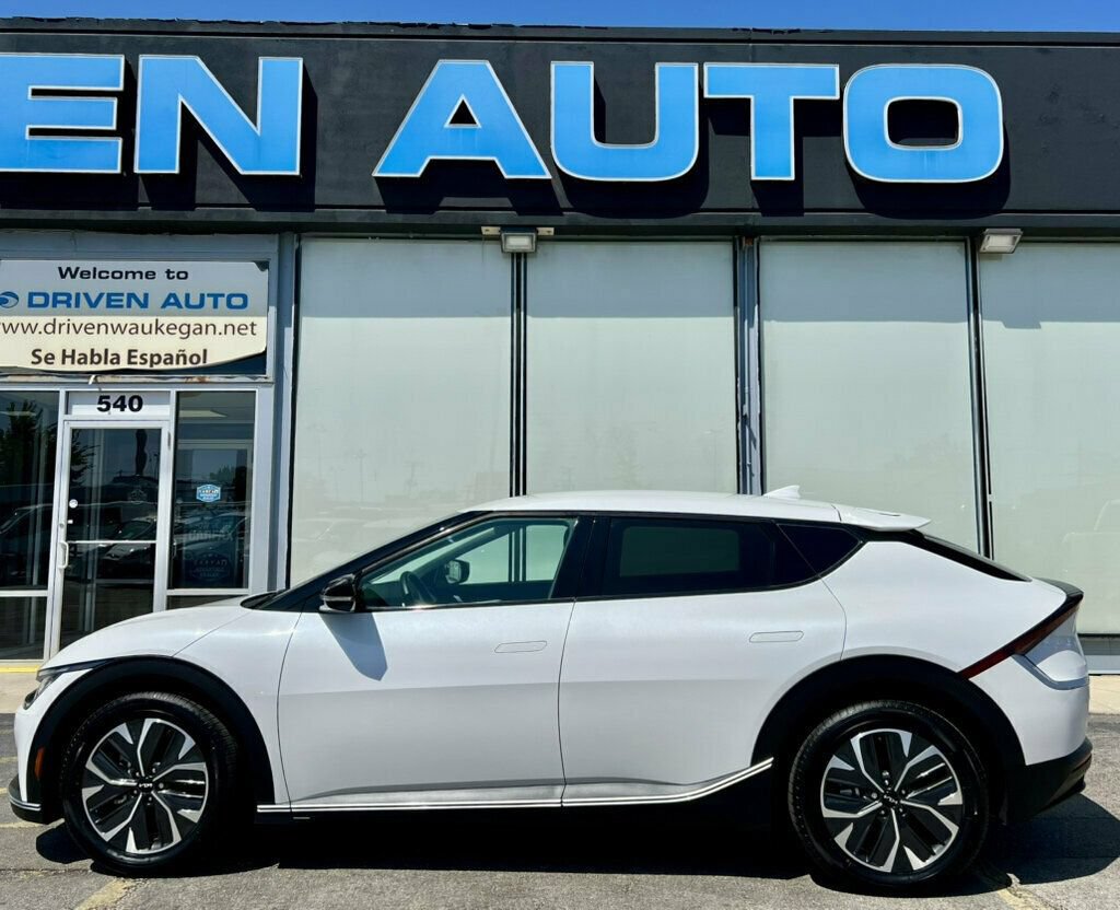 Used 2024 Kia EV6 Light RWD image 32