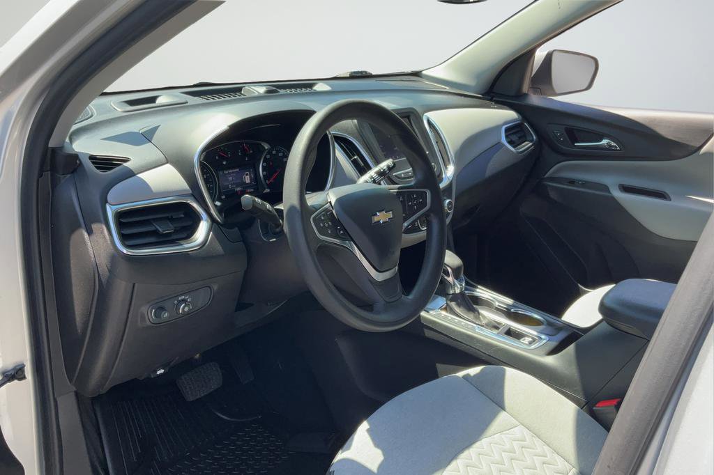 Used 2022 Chevrolet Equinox LT image 24