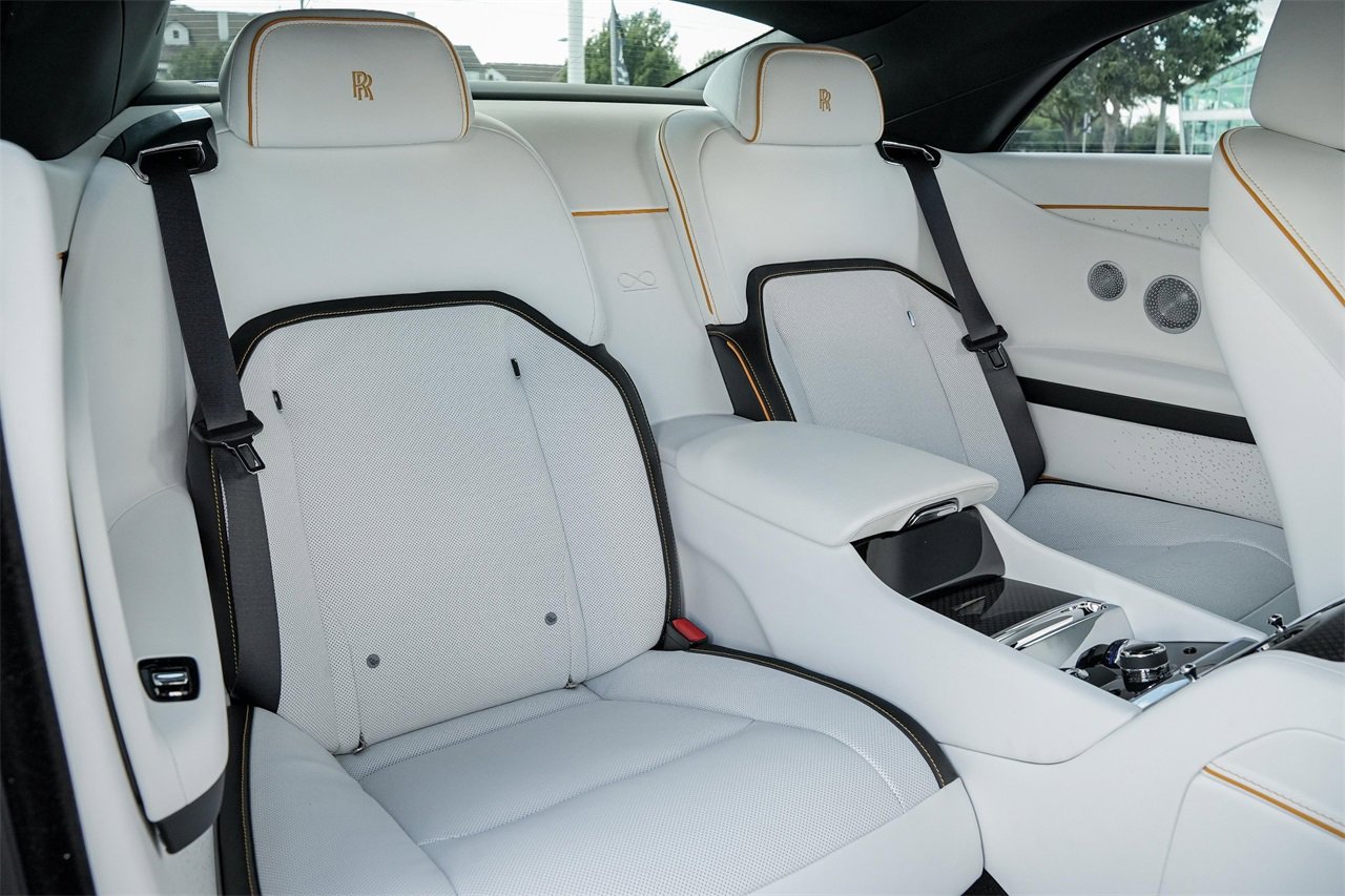 New 2025 Rolls-Royce Spectre Black Badge image 43