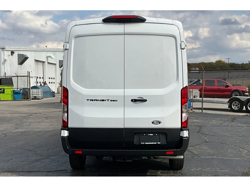 New 2026 Ford Transit 250 148 Medium Roof w/ Load Area Protection Package image 33