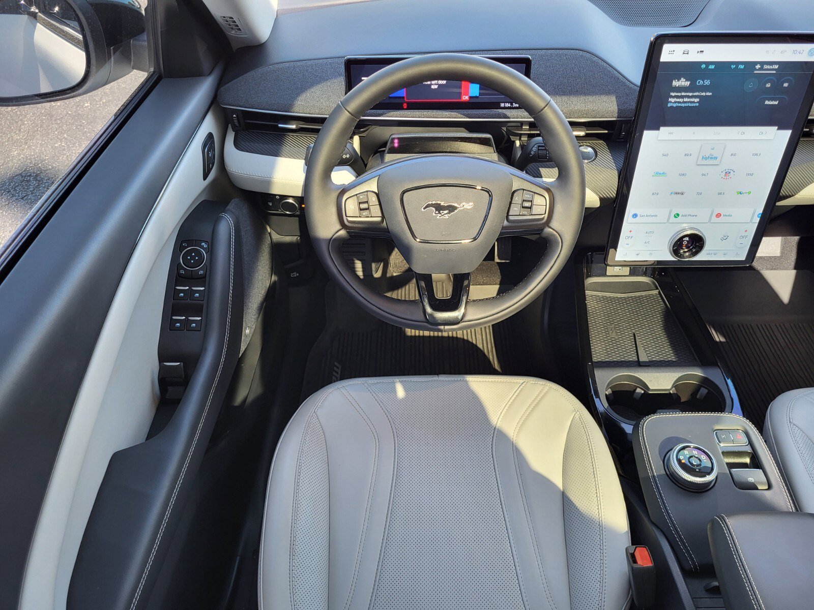 Certified 2024 Ford Mustang Mach-E Premium image 14