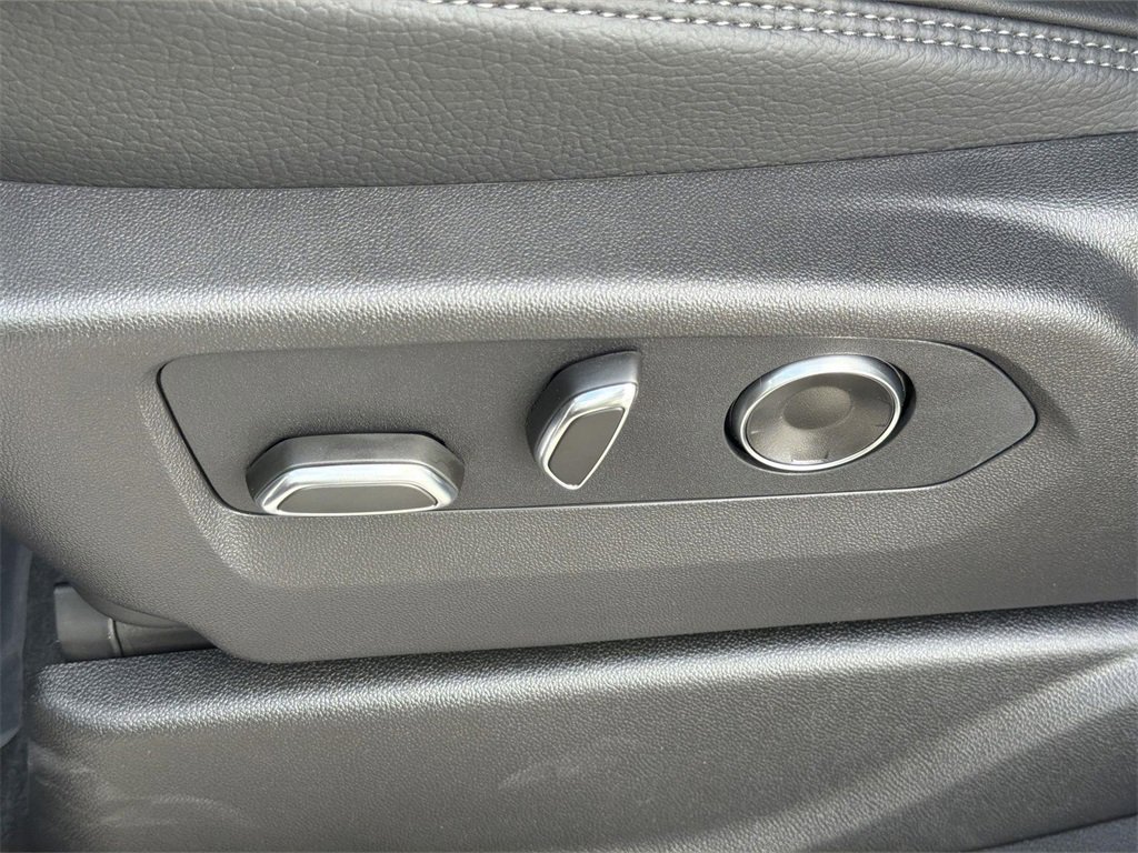 New 2026 GMC Yukon Denali w/ Denali Reserve Package image 23