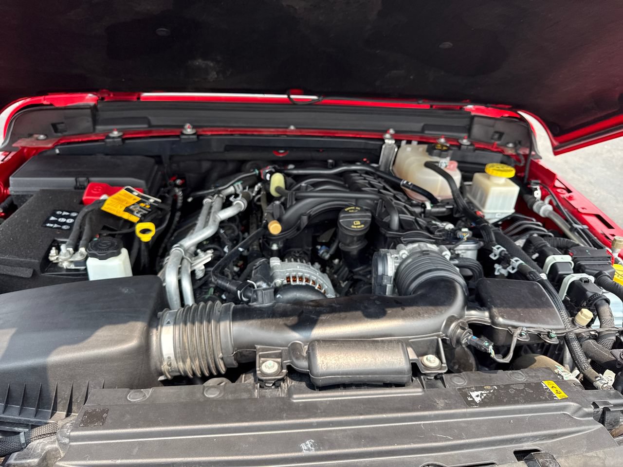 Used 2022 Jeep Gladiator Sport AWD/4WD image 11