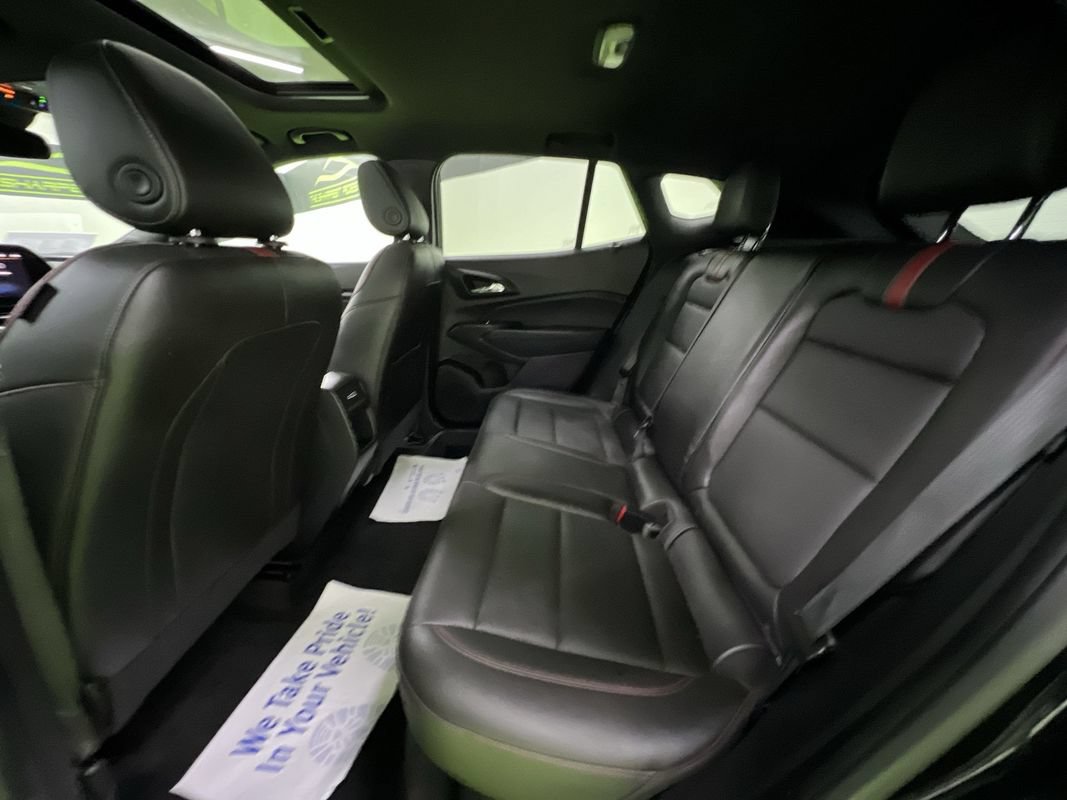Used 2024 Chevrolet Trax RS w/ Sunroof Package FWD image 26