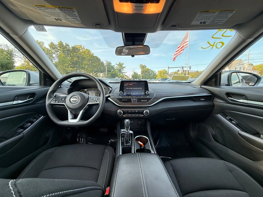 Used 2023 Nissan Altima 2.5 SV FWD image 17