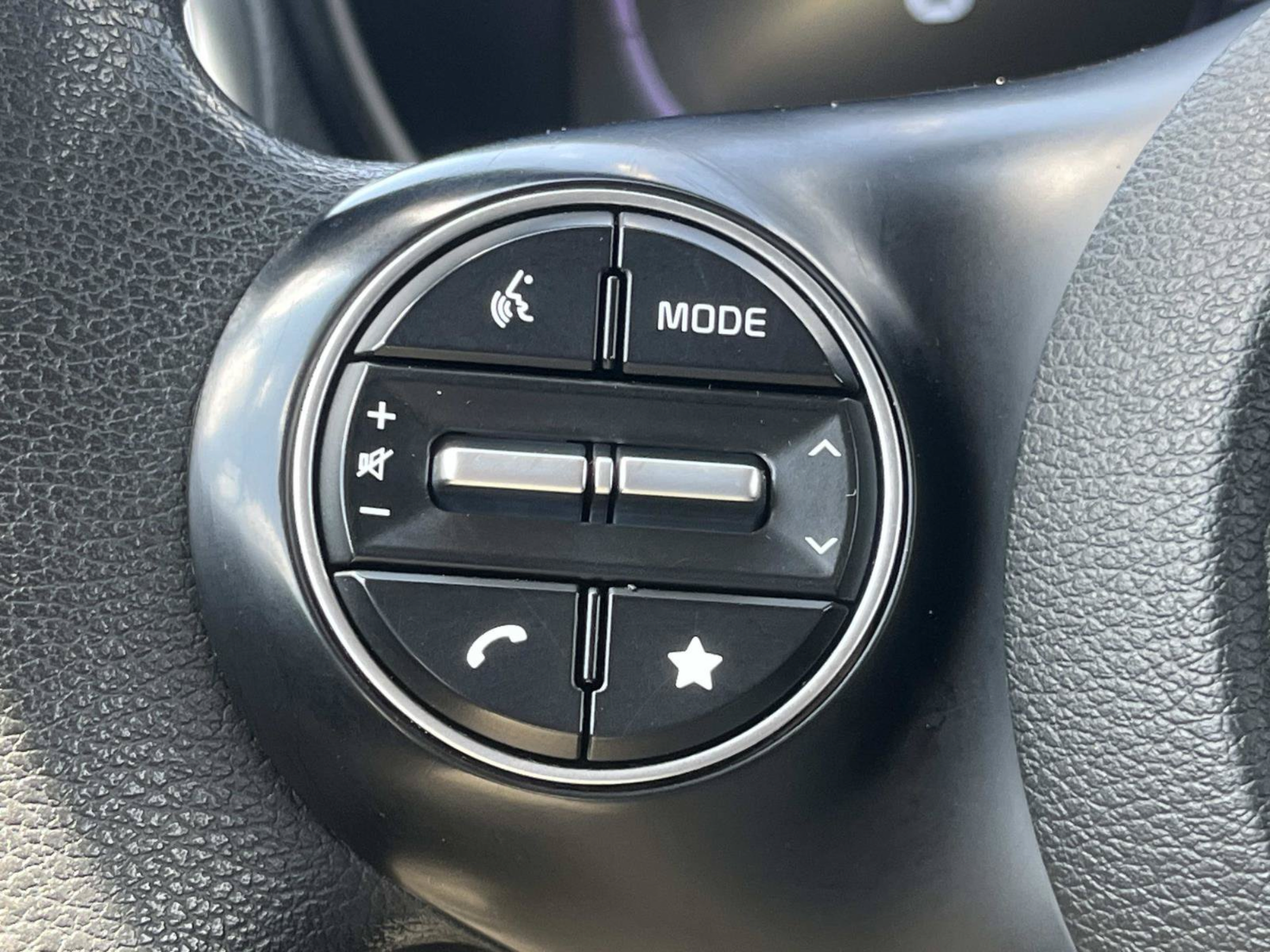 Used 2023 Kia Soul LX w/ Option Group 015 FWD image 28