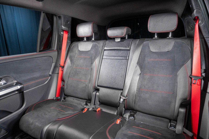 Certified 2025 Mercedes-Benz GLB 35 AMG 4MATIC image 15