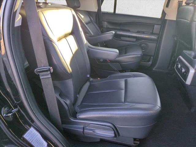 Used 2023 Ford Expedition XLT image 21
