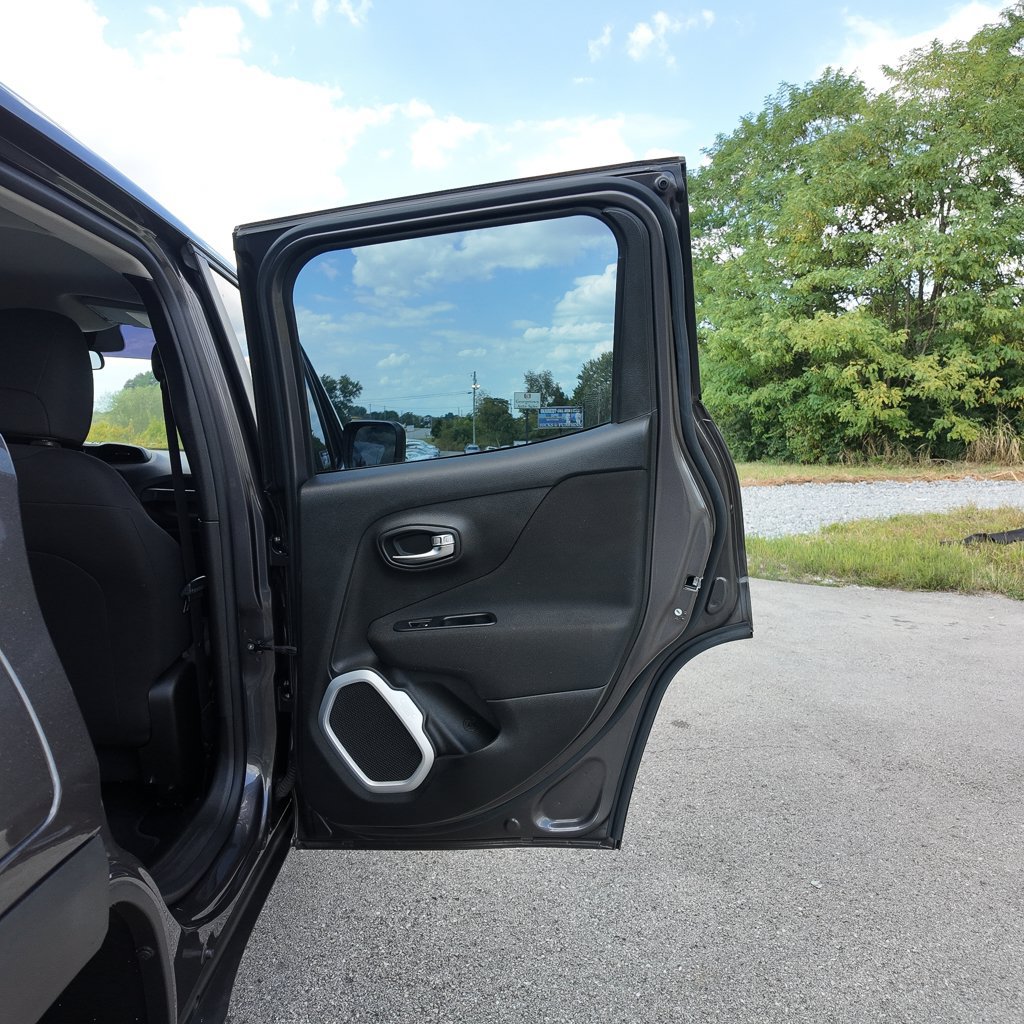Used 2019 Jeep Renegade Sport AWD/4WD image 32