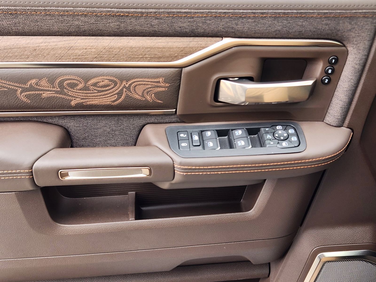 New 2026 RAM 3500 Longhorn image 21