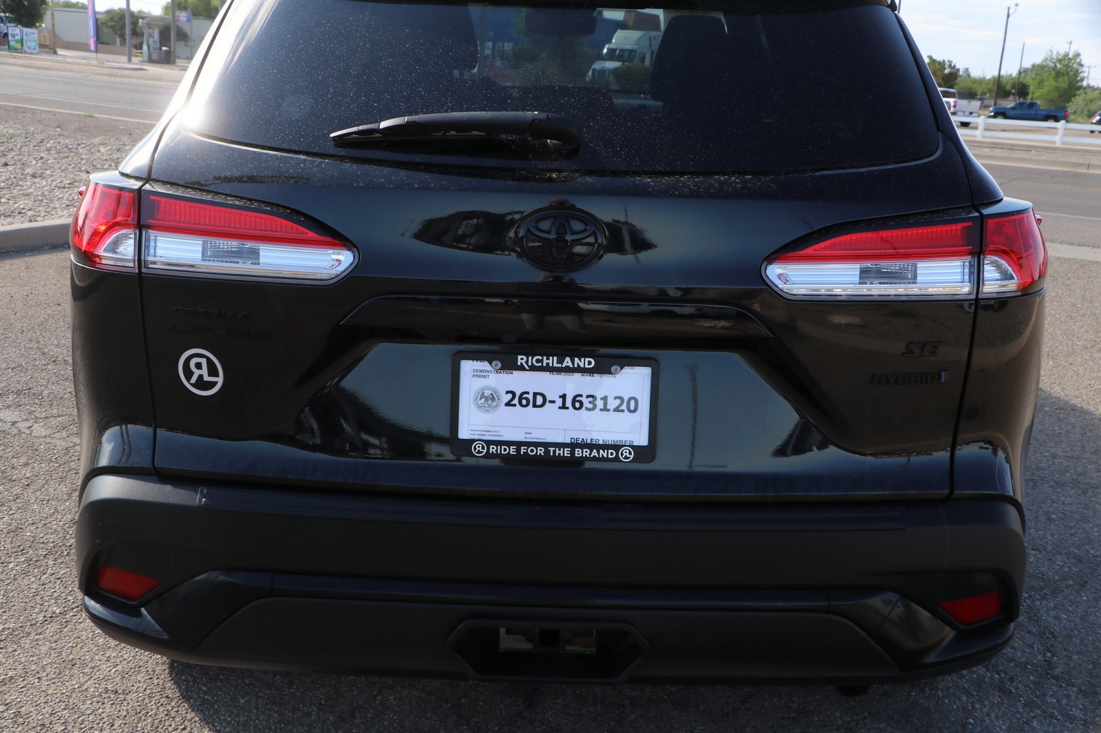 Used 2023 Toyota Corolla Cross AWD Hybrid image 6