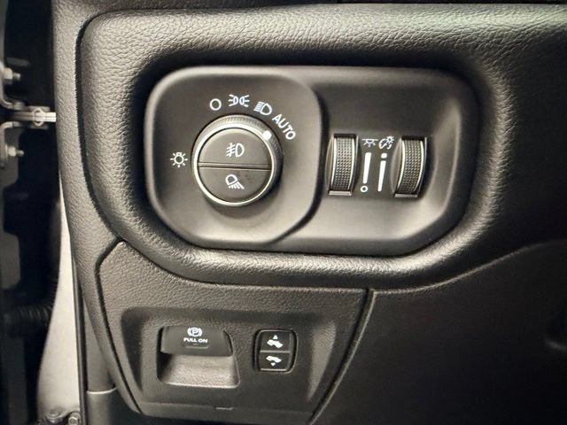 Used 2019 RAM 1500 Big Horn AWD/4WD image 17