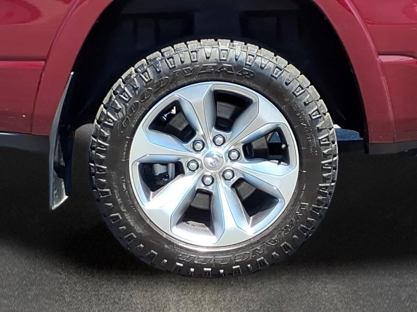 Used 2022 RAM 1500 Limited AWD/4WD image 3
