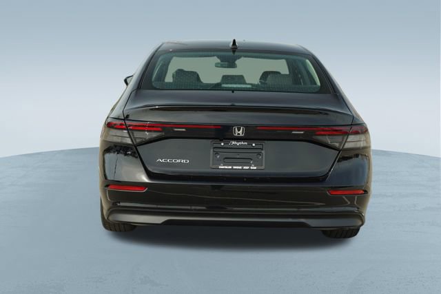 Used 2025 Honda Accord SE image 8