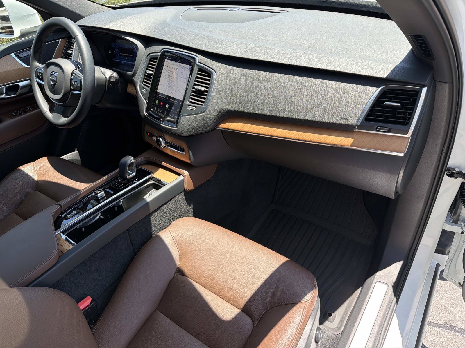 Certified 2024 Volvo XC90 T8 Core w/ Protection Package Premier AWD/4WD image 27