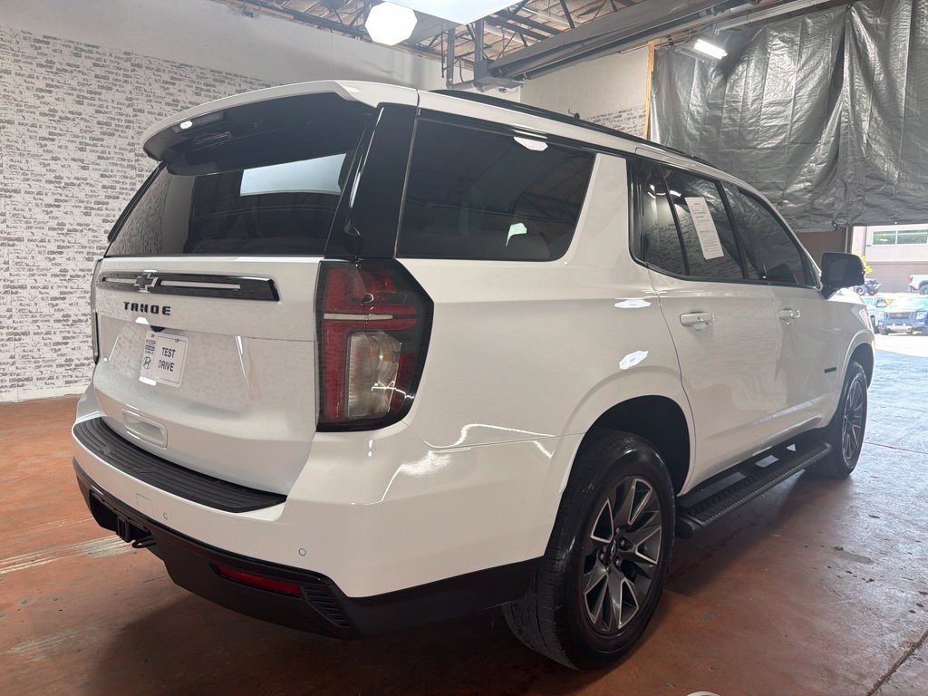 Used 2023 Chevrolet Tahoe Z71 w/ Luxury Package AWD/4WD image 7