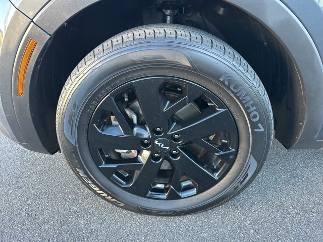 Used 2023 Kia Sorento S w/ Panoramic Sunroof Package image 32