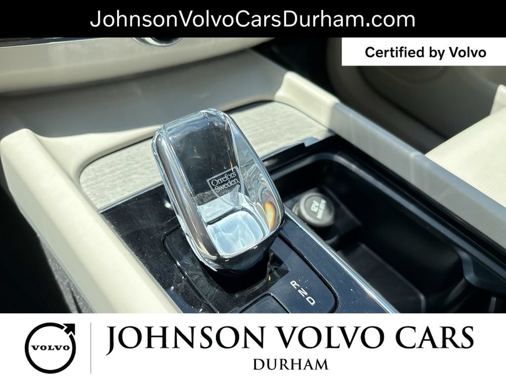 Certified 2024 Volvo XC60 B5 Ultimate w/ Protection Package Premier AWD/4WD image 24