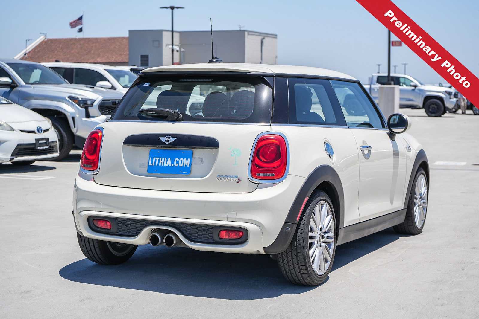 Used 2017 MINI Cooper S FWD image 6