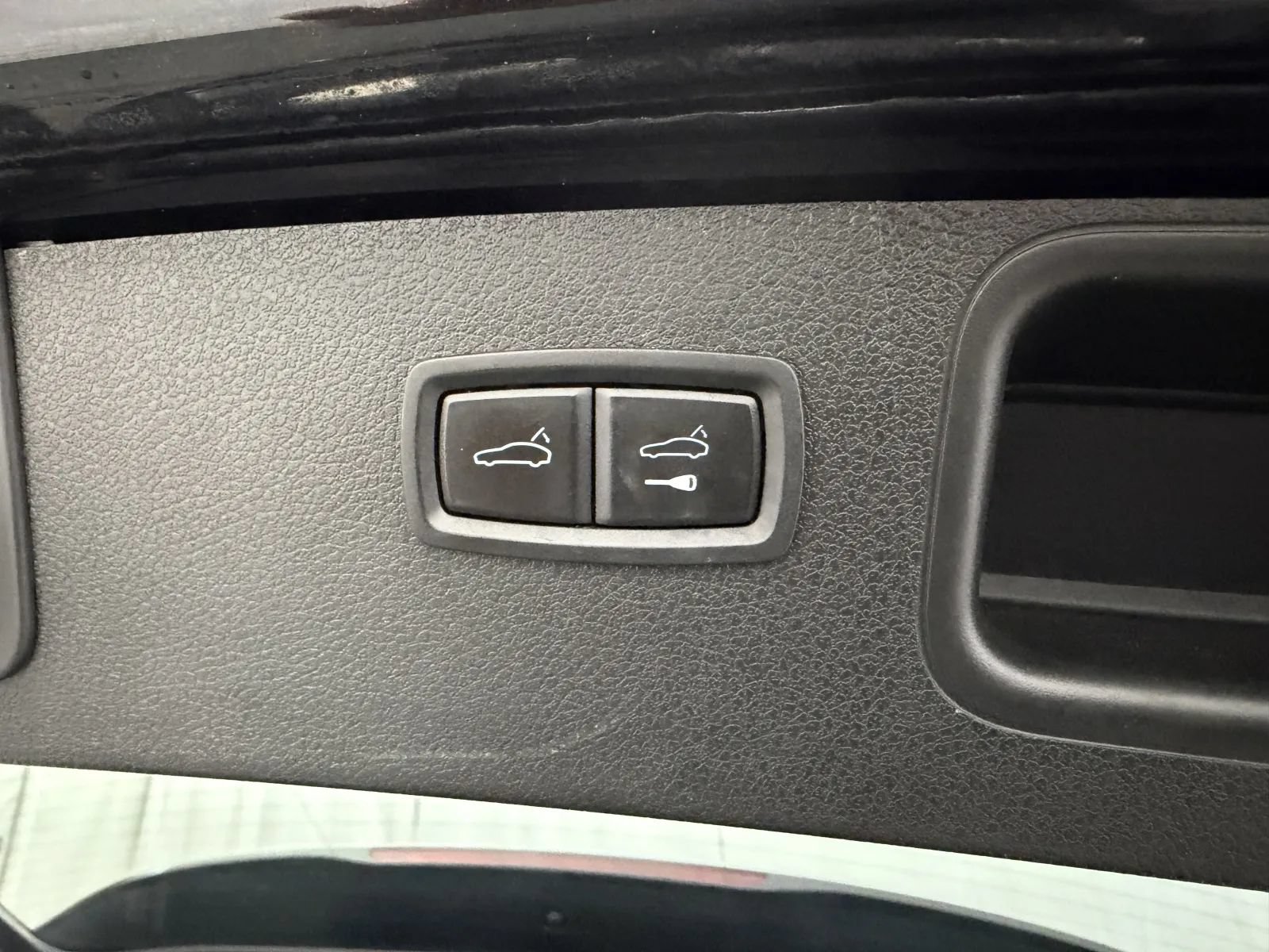 Used 2016 Porsche Macan S AWD/4WD image 25