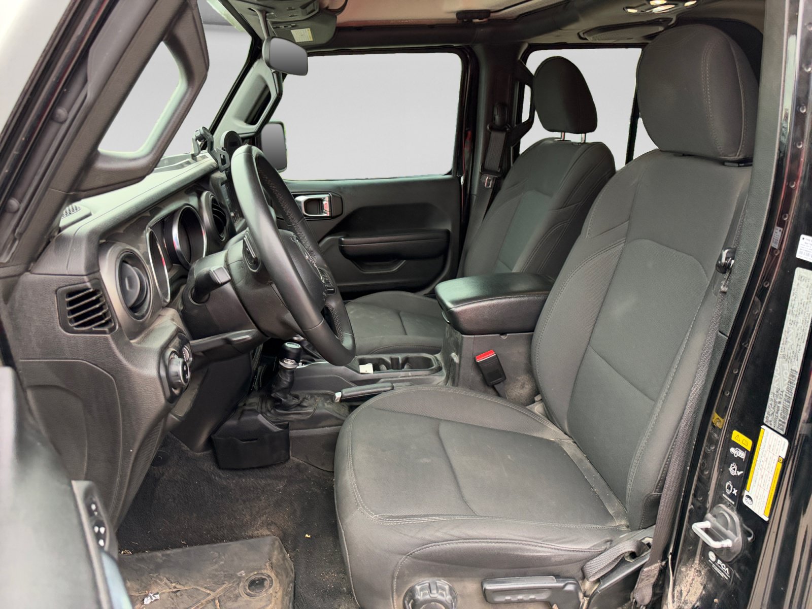 Used 2023 Jeep Gladiator Sport AWD/4WD image 16