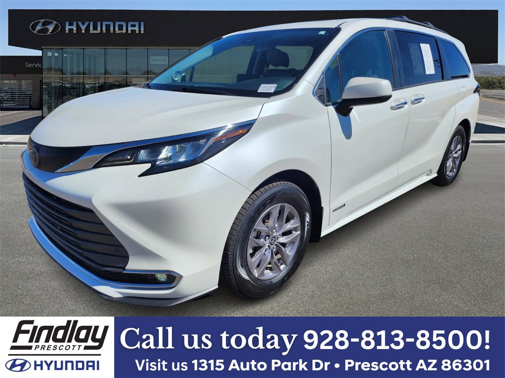 Used 2021 Toyota Sienna XLE