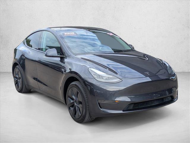 Used 2024 Tesla Model Y Long Range RWD image 3