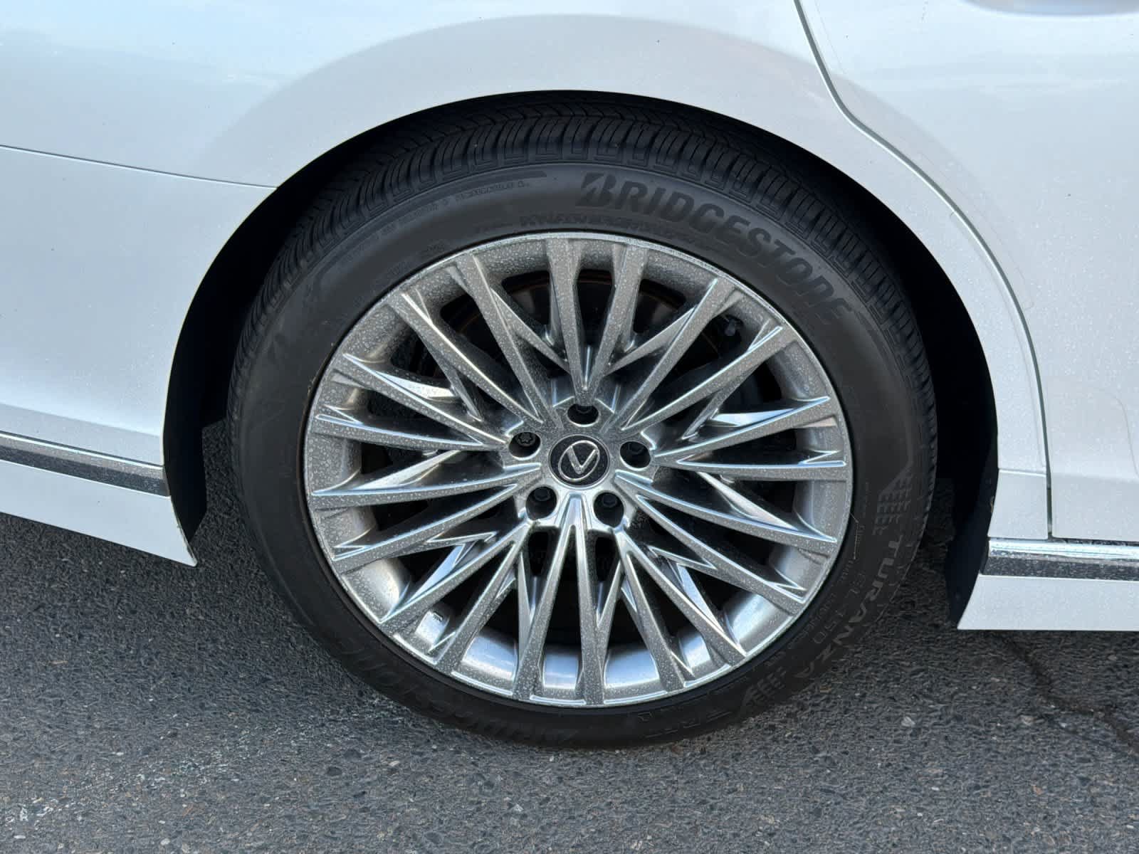 Used 2024 Lexus LS 500 AWD w/ Interior Upgrade Package image 13