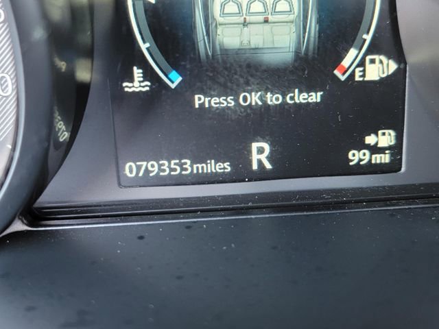 Used 2018 Jaguar E-PACE R-Dynamic SE image 37