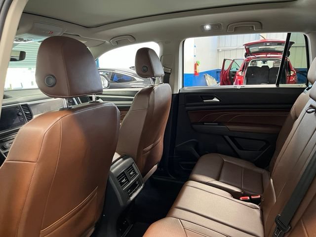 Used 2021 Volkswagen Atlas SE w/ Panoramic Sunroof Package AWD/4WD image 17