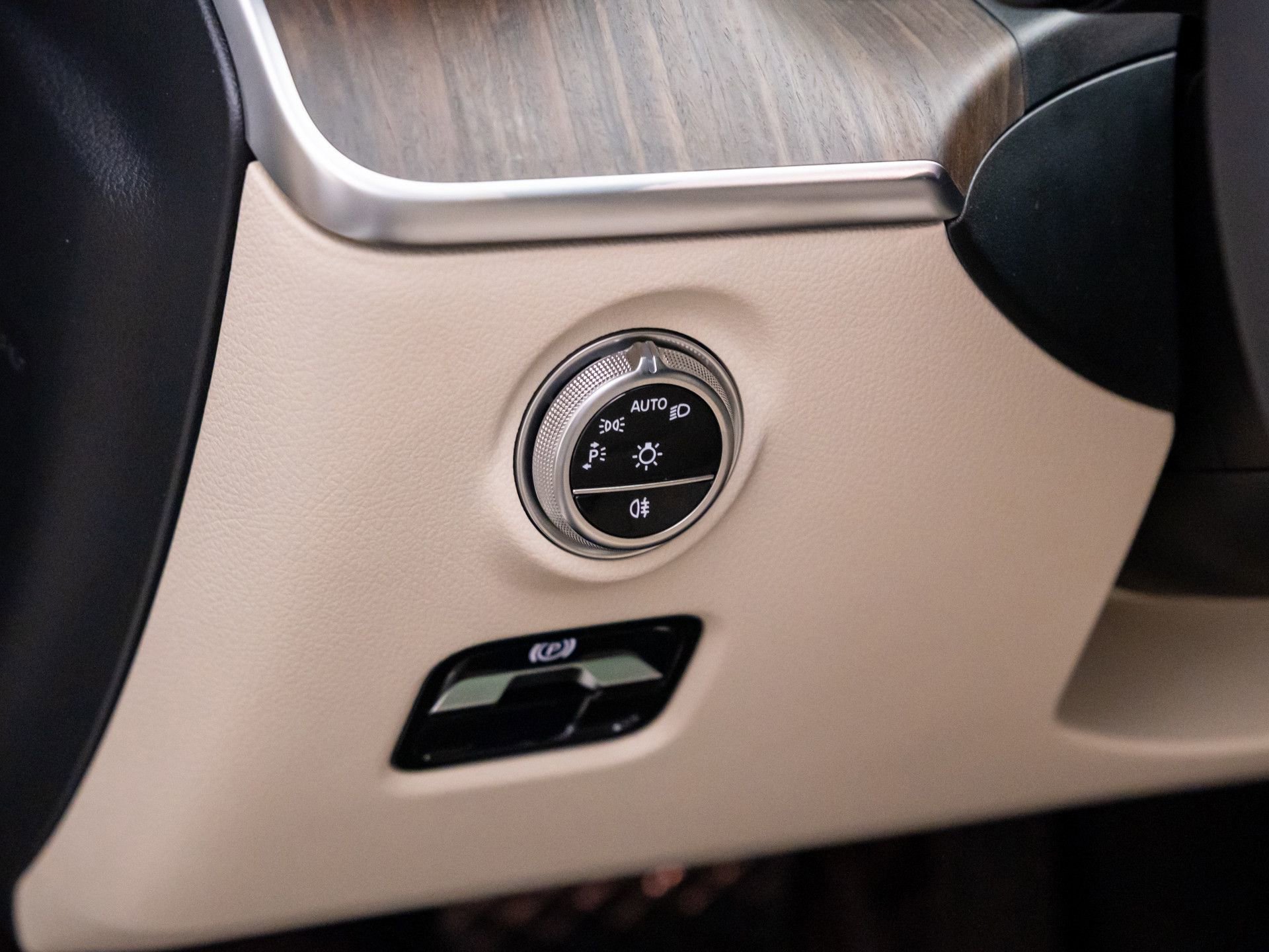 New 2026 Mercedes-Benz C 300 4MATIC Sedan image 21