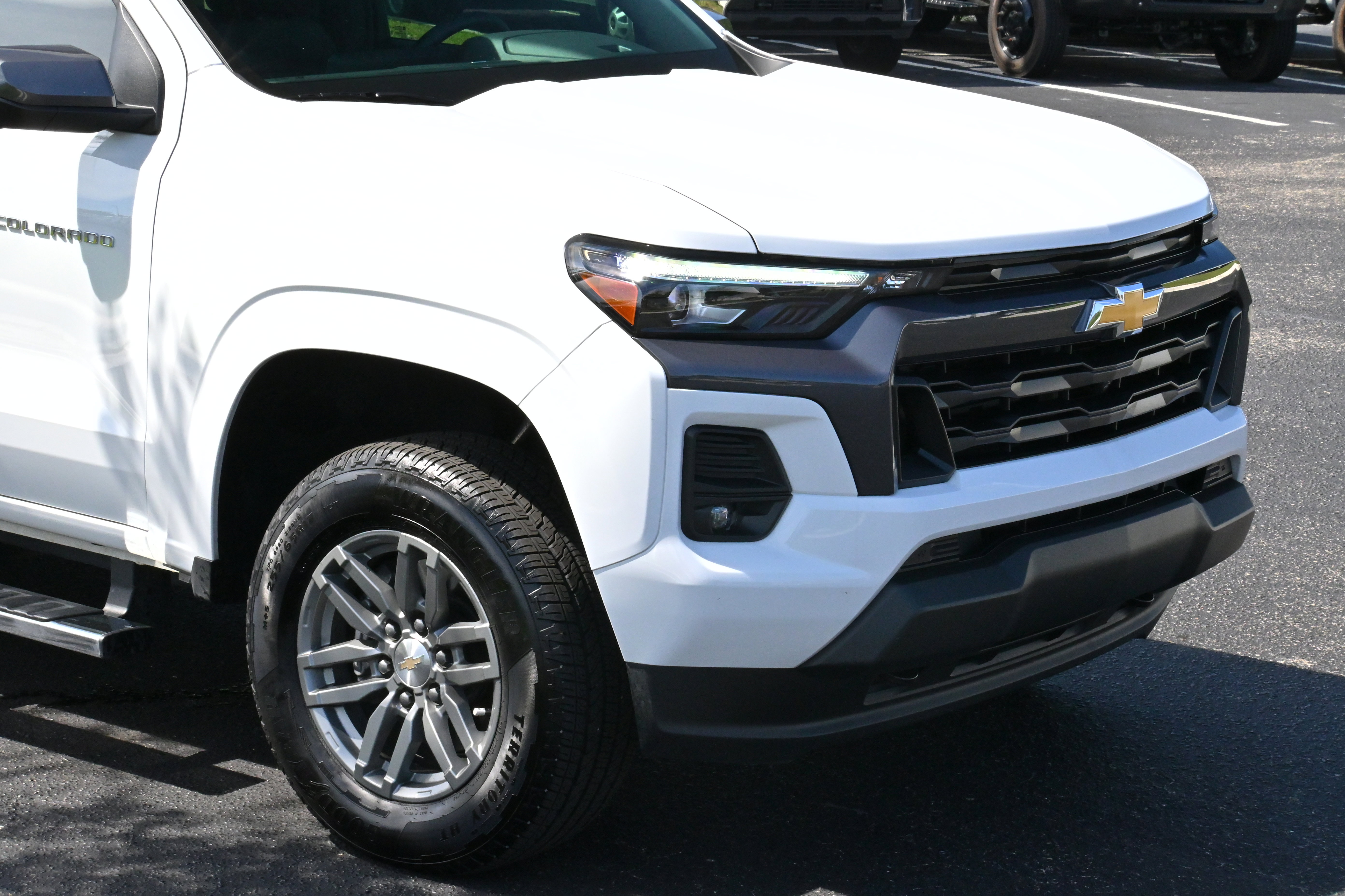 Certified 2024 Chevrolet Colorado LT w/ LT Convenience Package III image 25