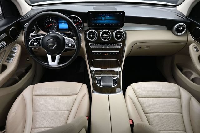 Used 2021 Mercedes-Benz GLC 300 w/ Premium Package image 11