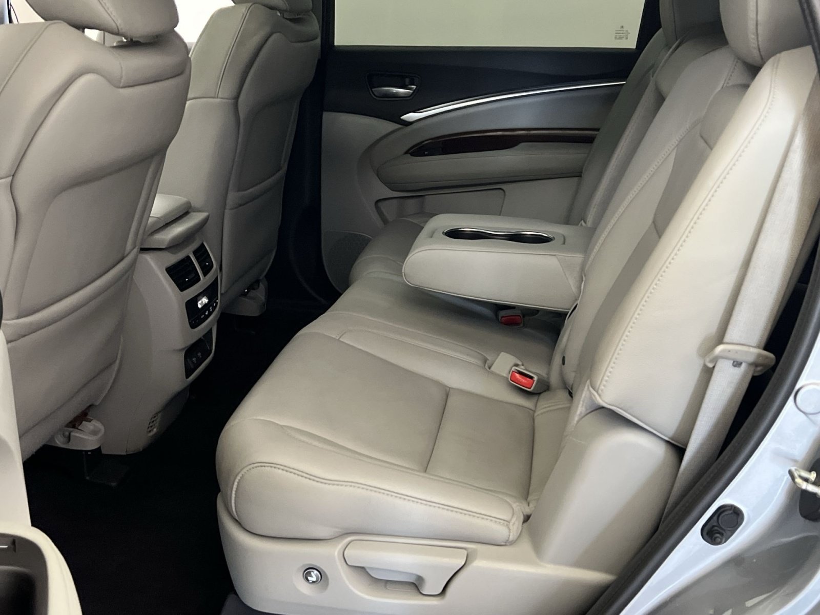 Used 2019 Acura MDX SH-AWD image 24