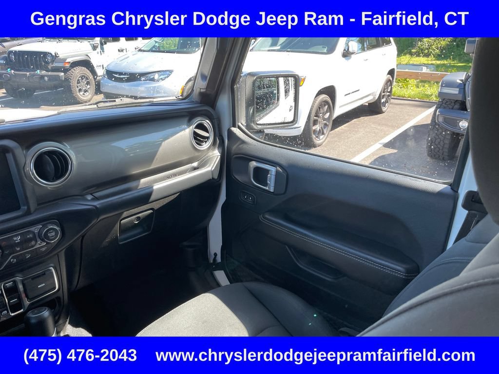 Used 2019 Jeep Wrangler Unlimited Sahara AWD/4WD image 59