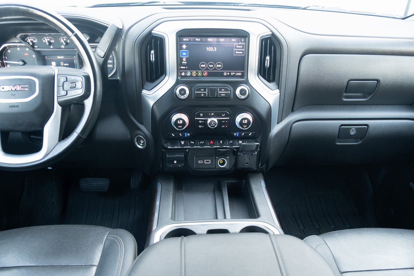 Used 2023 GMC Sierra 3500 SLT w/ SLT Preferred Package image 22