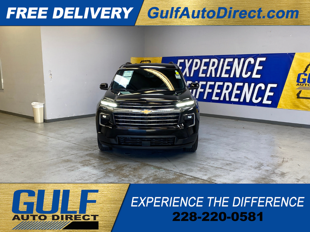 Used 2026 Chevrolet Traverse LT w/ Driver Confidence Package FWD image 3