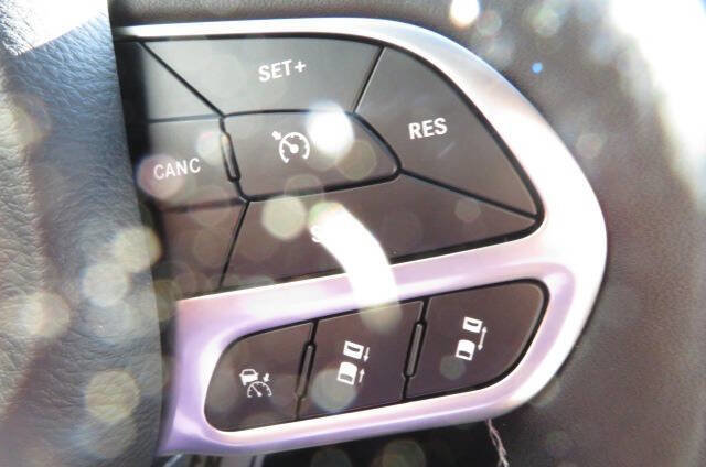 New 2026 Chrysler Pacifica Select image 26