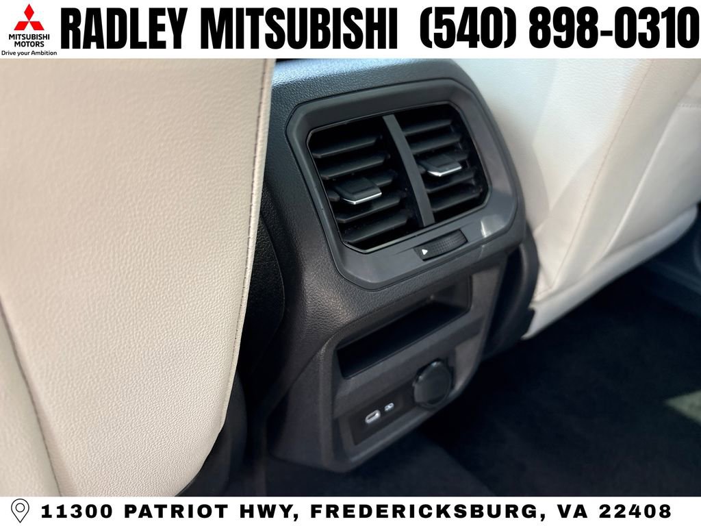 Used 2021 Volkswagen Tiguan SE w/ Panoramic Sunroof Package AWD/4WD image 13