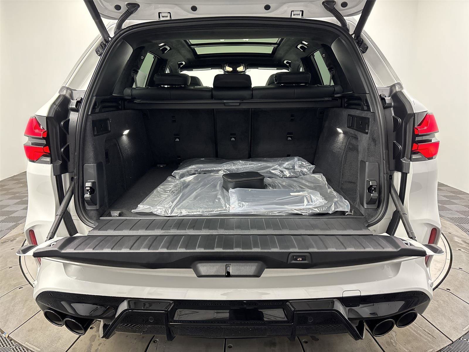 New 2026 BMW X5 M Competition image 21