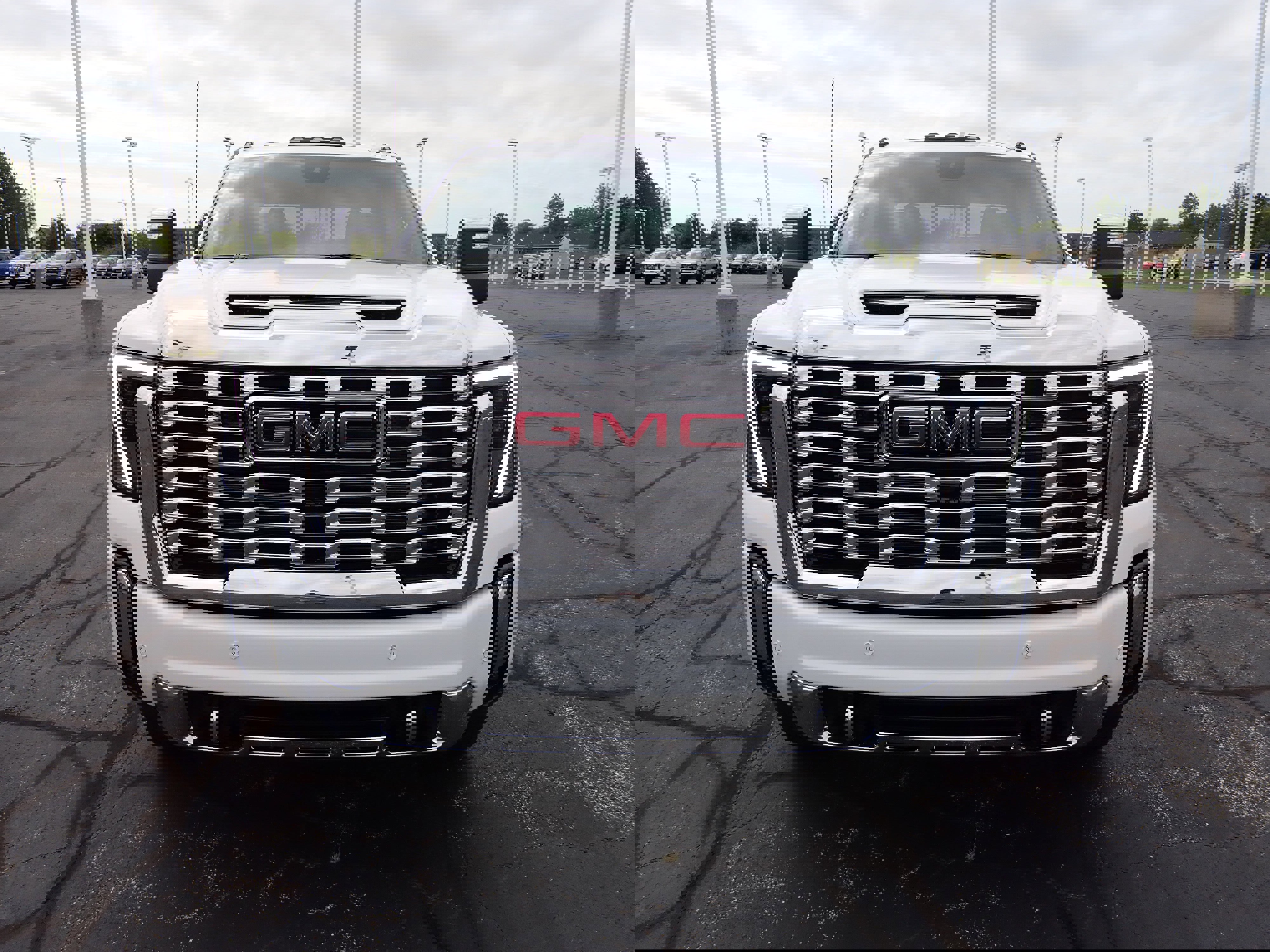 New 2026 GMC Sierra 3500 Denali w/ Denali Reserve Package image 2