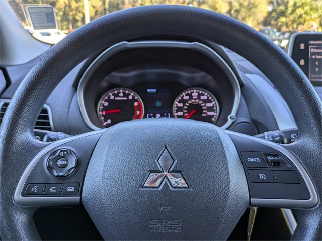 Used 2020 Mitsubishi Eclipse Cross LE image 29